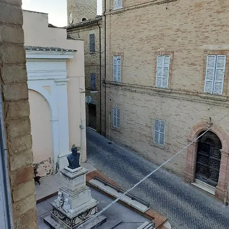 House With 3 Bedrooms In Monte San Pietrangeli With Wonderful City View Terrace And Wifi *